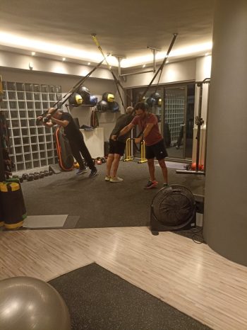 Ομαδικό functional training με kettlebells στο PowerSpot